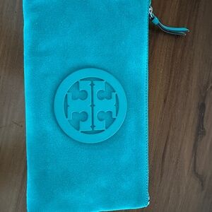 NEW Tory Burch Teal Leather Clutch – Oversized Logo Pouch